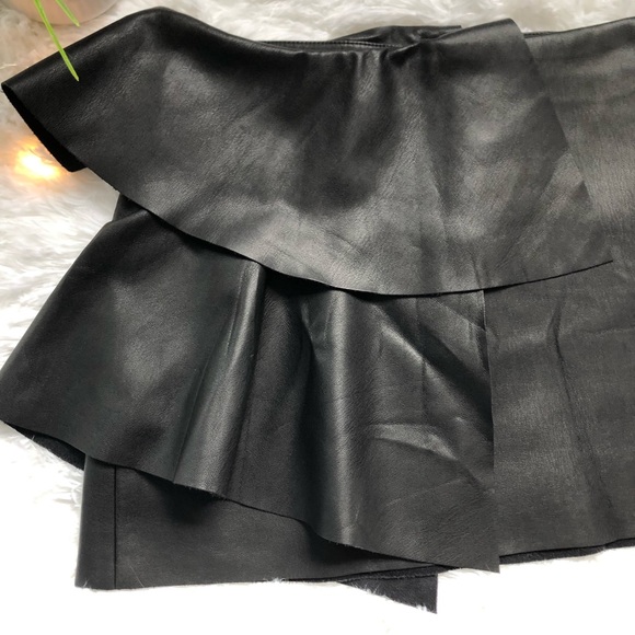 Zara Faux Leather Mini Skirt - Picture 4 of 7